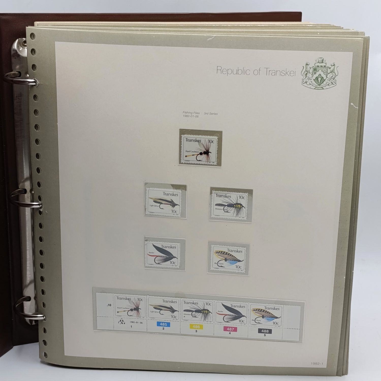 Transkei collection 1982-1985 with over 600 stamps - mint and used - unhinged and on cover - all in album