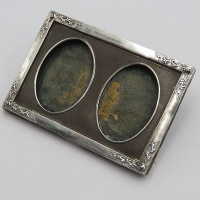 Antique silver mini photo frame with 2 oval slots