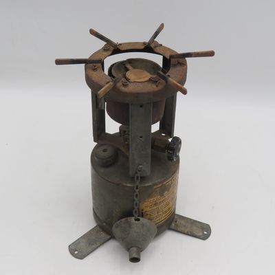 M-1945 US Army Coleman Military field stove