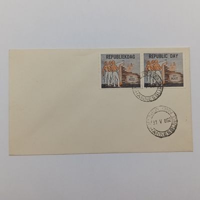 South Africa Unusual 1962 31st of May - one year Republic day pair of 1 cent stamps