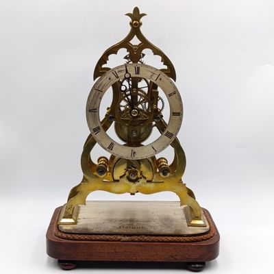 Antique G&amp;WE Etheridge brass skeleton clock - runs and stops
