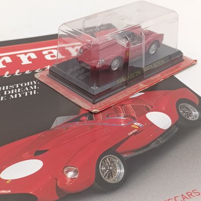 1958 Ferrari 250 Testa Rossa die-cast model car - scale 1/43