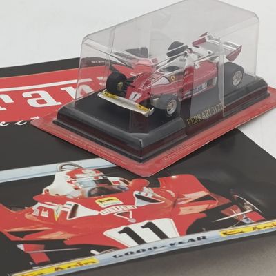 2001 Ferrari F2001 Formula 1 die-cast racing model car - scale 1/43