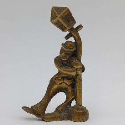 Vintage drunk man leaning on lamp post figurine
