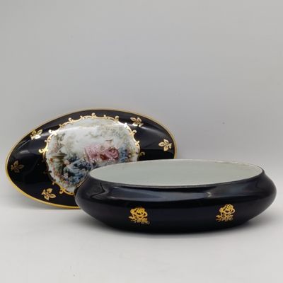 Beautiful vintage Limoges oval trinket holder with lid