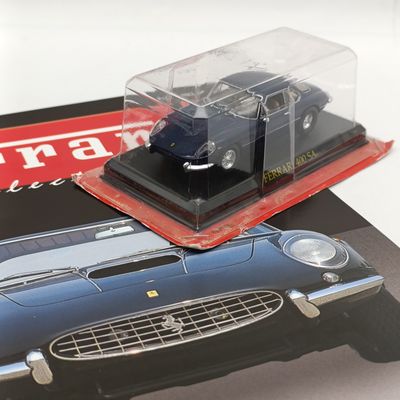 1960 Ferrari 400 Superamerica die-cast model car - scale 1/43