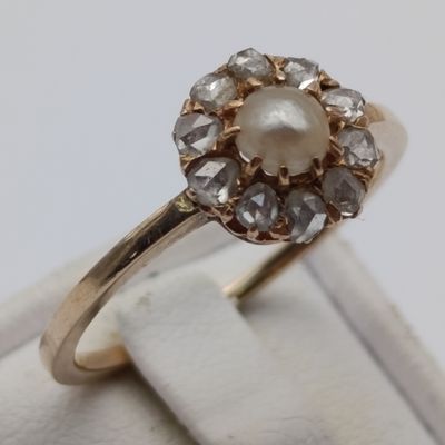 14 kt gold ring size P with pearl &amp; 10 rough cut diamonds 2,4g