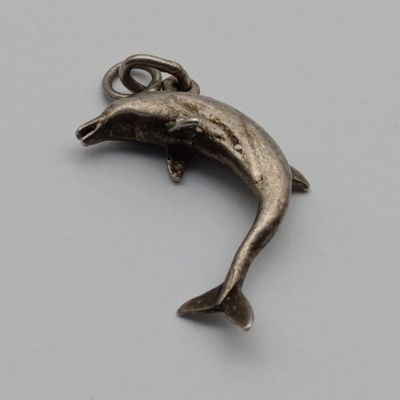 Sterling silver dolphin charm - weighs 2.7g