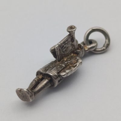 Sterling silver trumpeter charm - weighs 1.7g