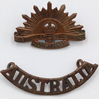 Australian Common wealth Military Forces badge with shoulder title