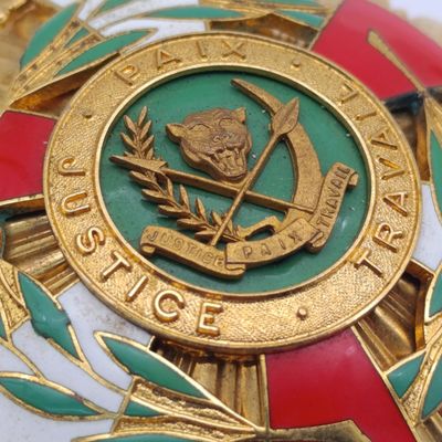 Order of Zaire Grand officer star badge with crossed swords - Arthus Bertrand military issue