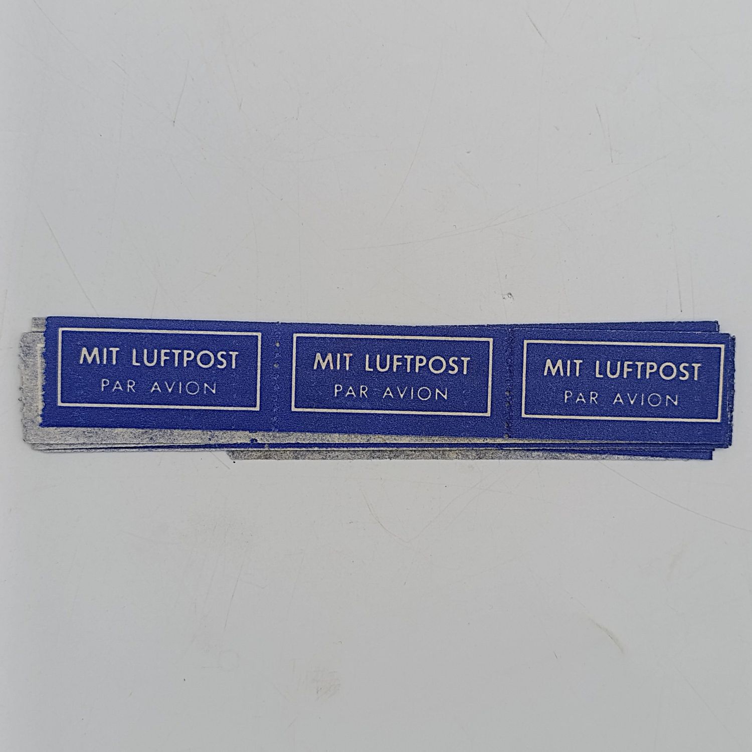 String of 35 Mit Luftpost - Par Avion Stickers - From coil dispenser