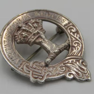Sterling silver Robertson clan Scottish brooch