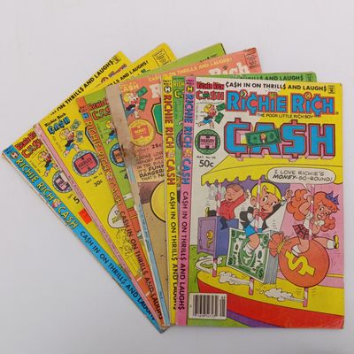 Lot of 6 vintage Richie Rich Cash comics