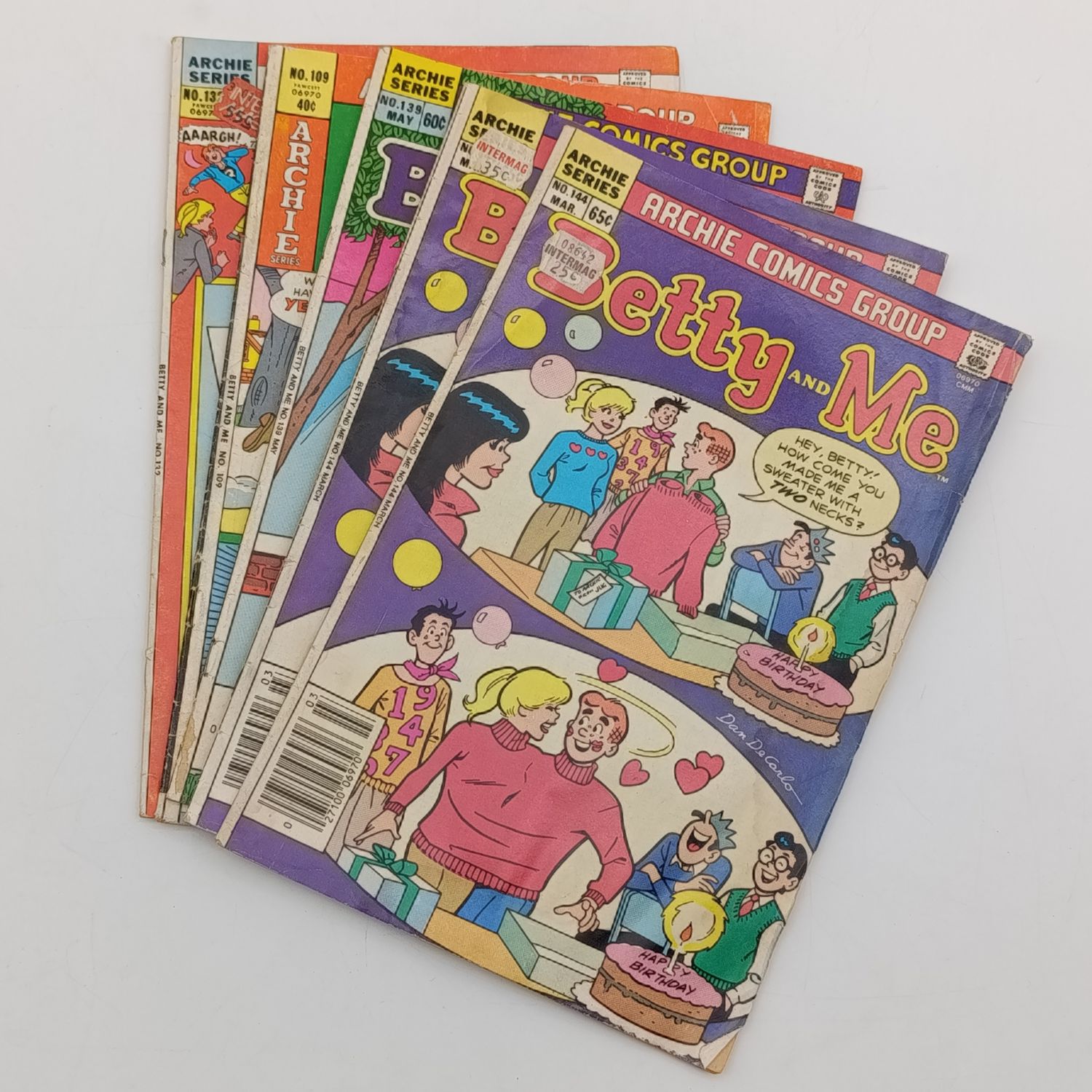 Lot of 5 vintage Archie series Betty and Me comics