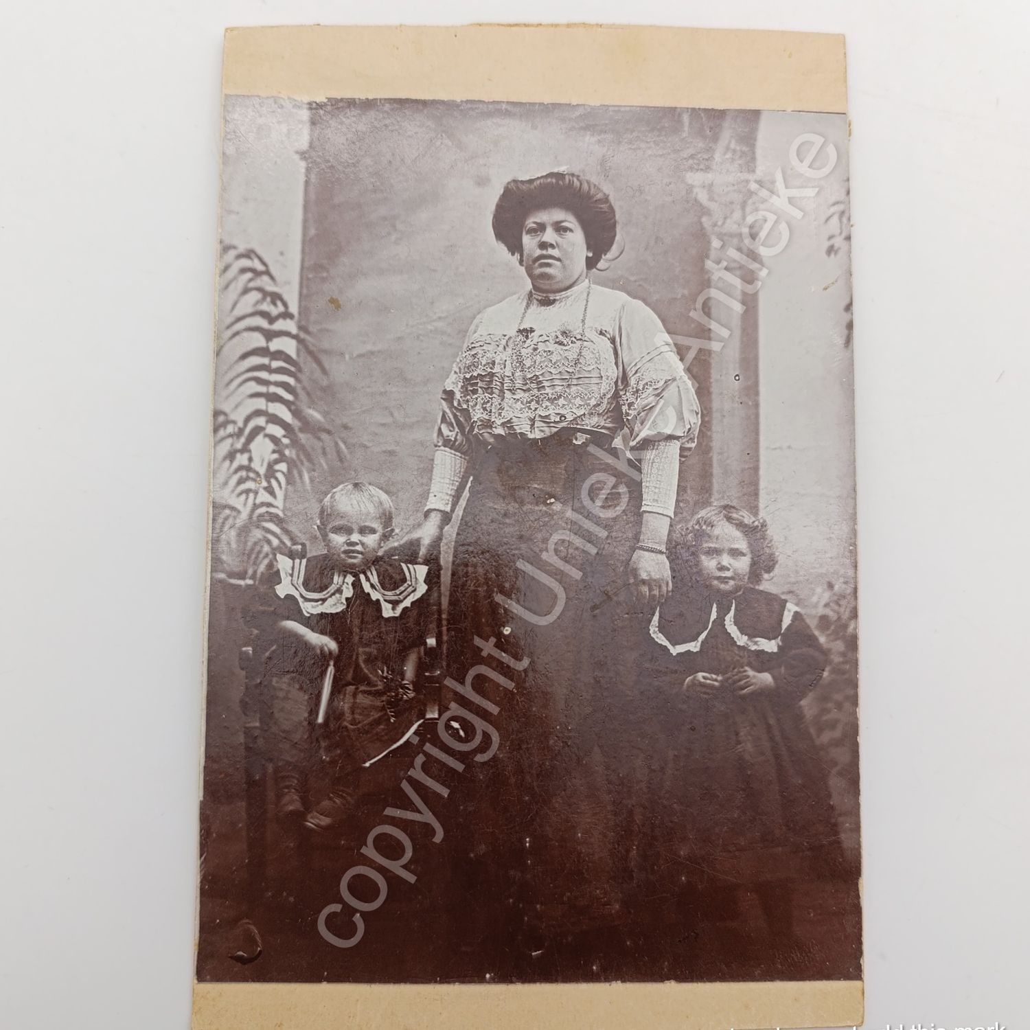 Antique photo of Cara Bettie Marais (Elizabeth Catherine) nee Fouche and her sister&#39;s daughters Ousus Martie Clater Maritz and Ina (later de Goede) +- 1913