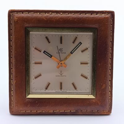 Vintage Cyma 8 Sonomatic alarm desk clock with leather surrounded - working