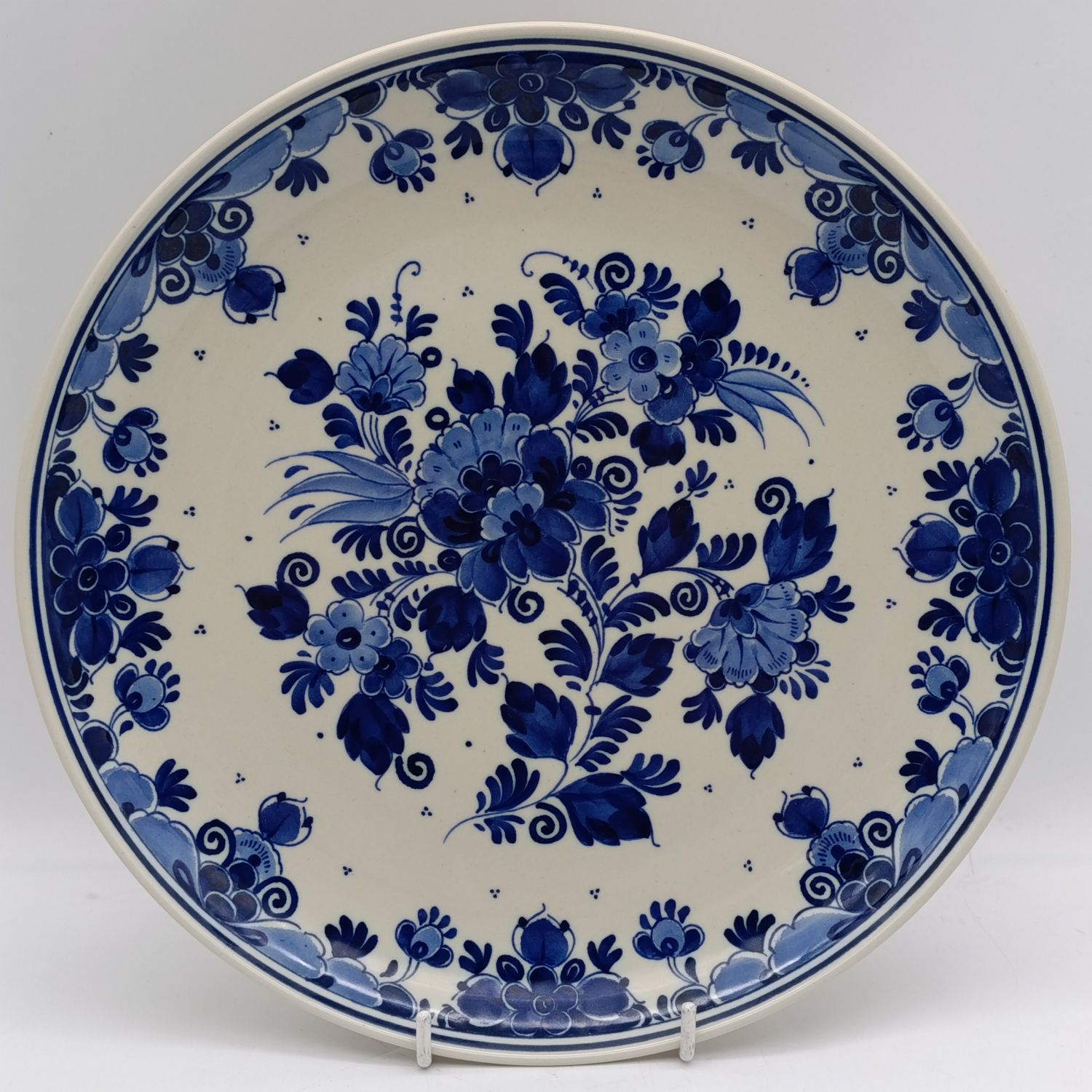Vintage hand painted Delft Blauw porcelain plate - diameter 26.5 cm