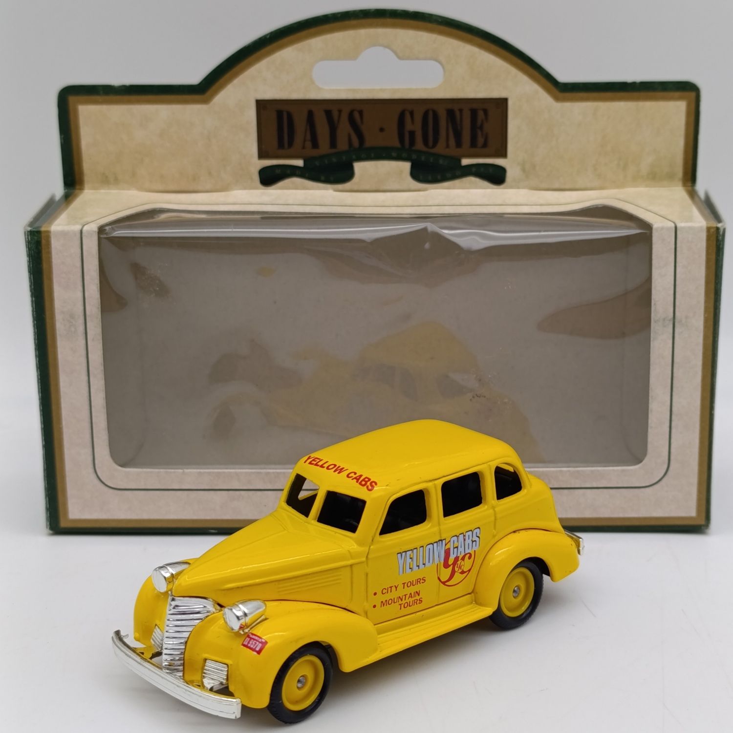 Lledo 1939 Chevrolet Yellow Cabs die-cast model car in box