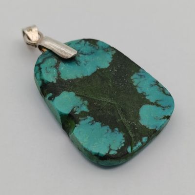 Sterling silver pendant with 44ct turquoise stone
