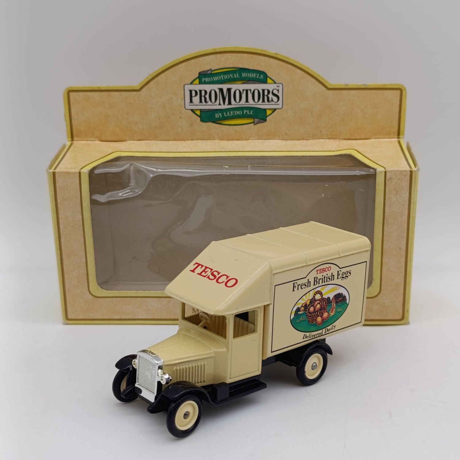 Lledo 1935 Morris Tesco Fresh British Eggs delivery van model in box