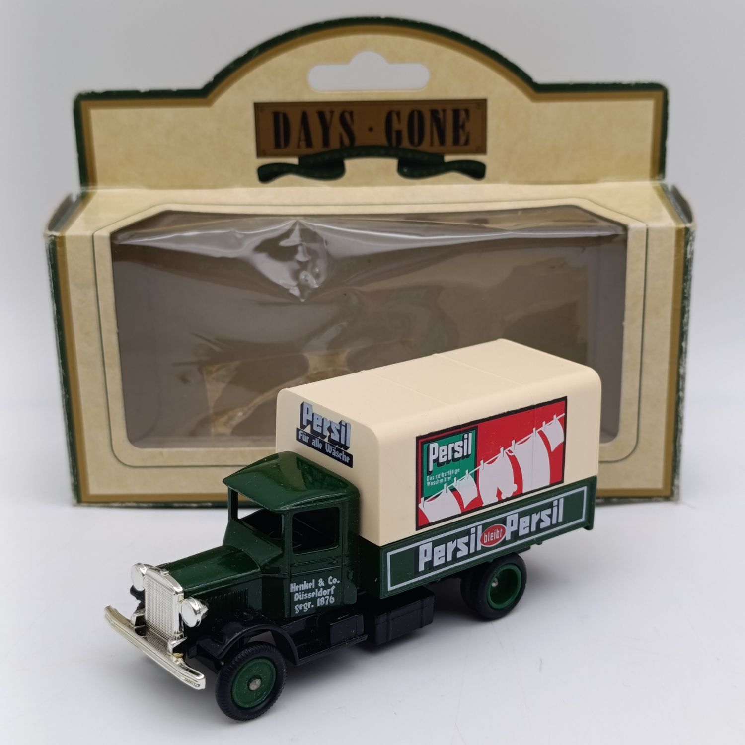 Lledo 1934 Mack Persil Soap Powder delivery truck model in box