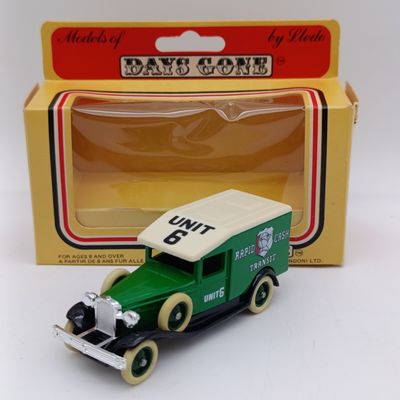 Lledo 1936 Packard Rapid Cash transit advertising die-cast model car in box
