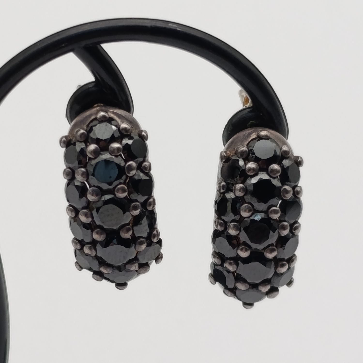 Sterling silver and ONYX pair of earrings