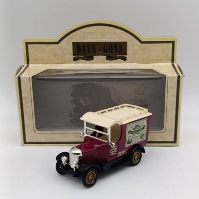 Lledo 1926 Morris Bull nose Bryant and May&#39;s Matches die-cast delivery model in box