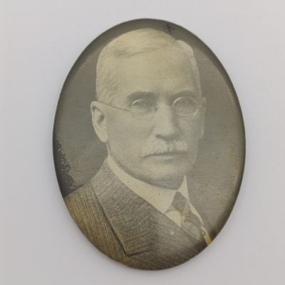 Rare General JBM Hertzog pocket mirror keepsake - mirror cracked - JJ Fouche, Volksrust