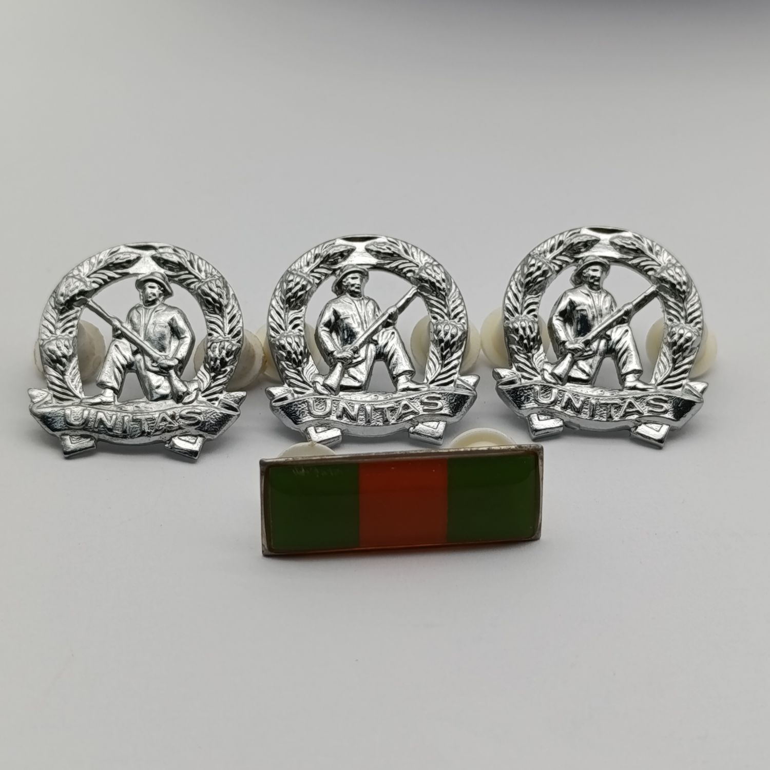 SADF Commandos beret badge and balkie with collar badges