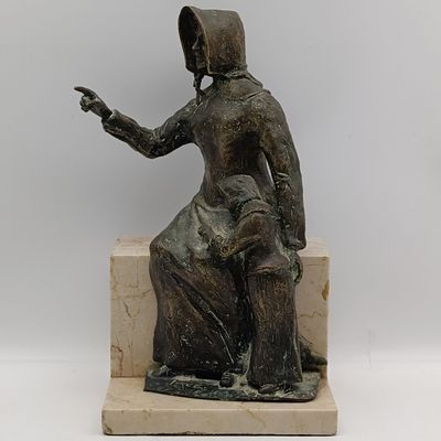 Boer War Woman and Child concentration camp bronze Sculpture signed by Lace