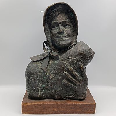 Large bronze sculpture of Boer War Concentration Camp Woman and Child signed by Lace