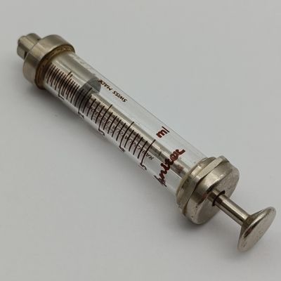 Lot of 2 vintage glass syringes