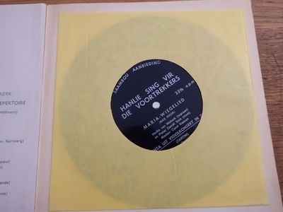 Hanlie Van Niekerk sing vir die voortrekkers - Booklet with 33 1/3 rpm record - RARE