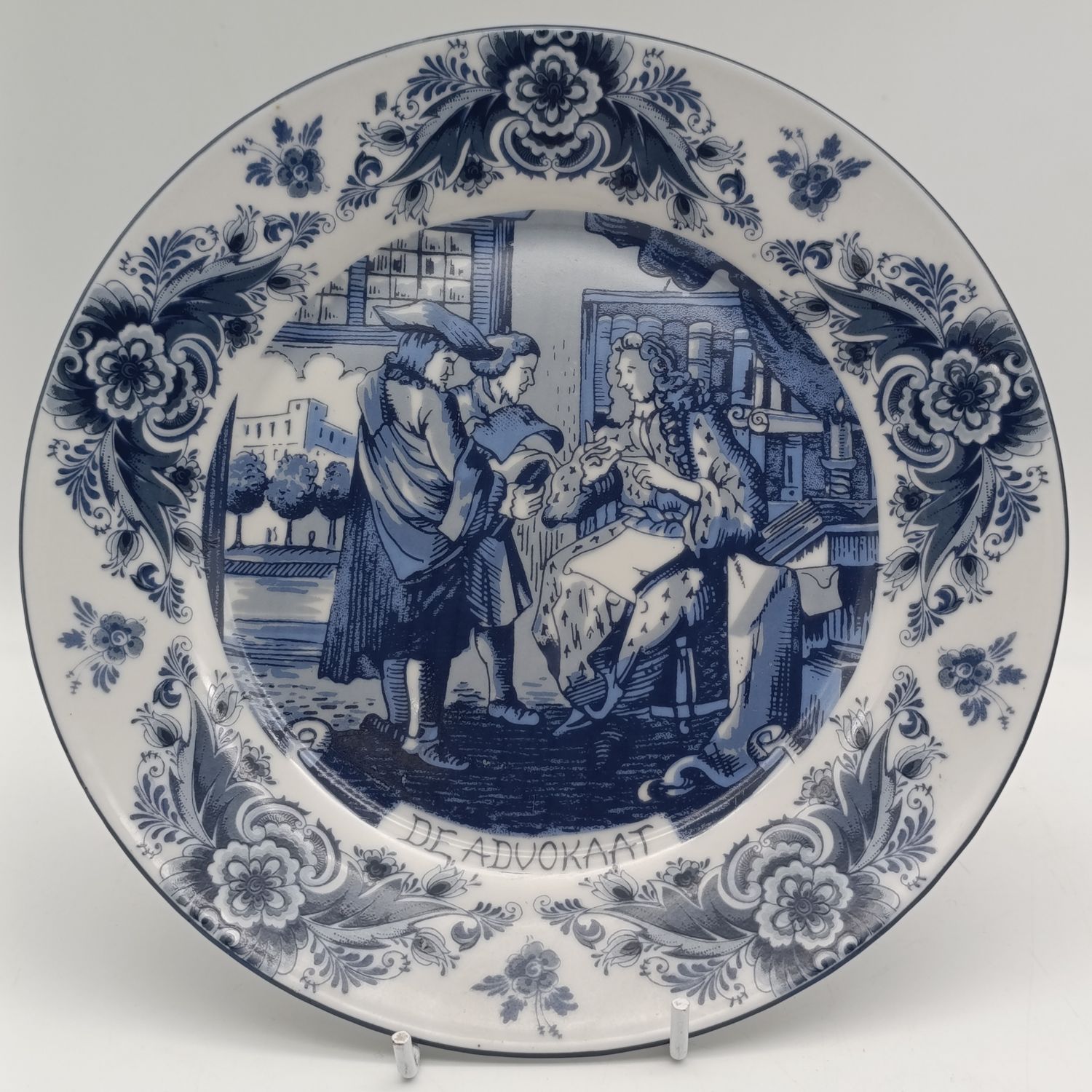 Vintage Wiesenthal Delfts &quot;De Advokaat&quot; porcelain plate - 16cm