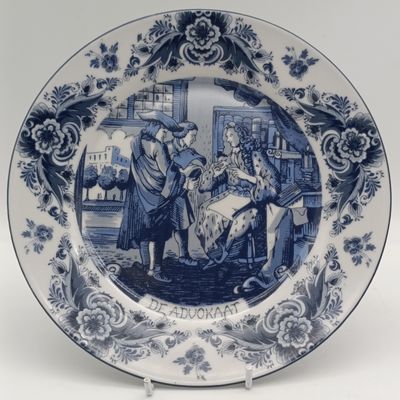 Vintage Wiesenthal Delfts &quot;De Advokaat&quot; porcelain plate - 16cm