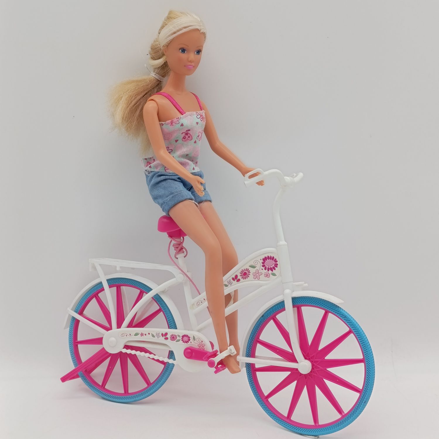 Steffi Love bike tour doll with pieces missing - Bicycle perfect condition