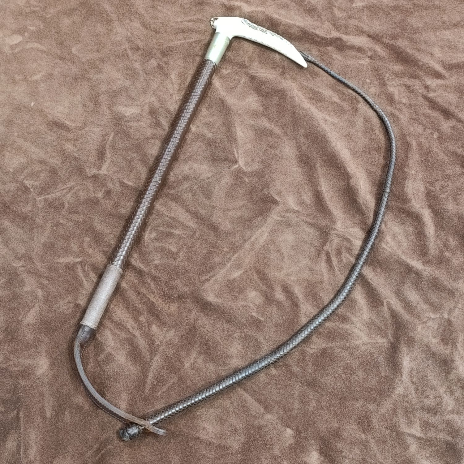 Antique Swaine Horse Whip and crop with horn, handle