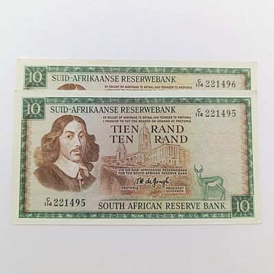 South Africa - pair of TW de Jongh 1st issue R10 banknotes with consecutive numbers