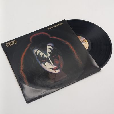 Record Kiss Gene Simmons  Released 1978 Rhodesia  Label: Casablanca  Media - Very Good Plus (VG+) Sleeve - Very Good Plus (VG+)