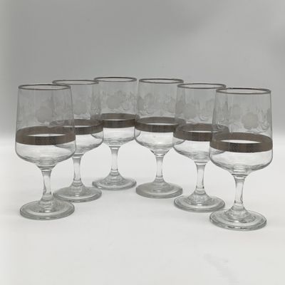 Set of 6 wine glasses with silver trimming and engraving flower patterns