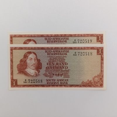 Pair of TW de Jongh 3rd Issue R1 banknotes with consecutive numbers
