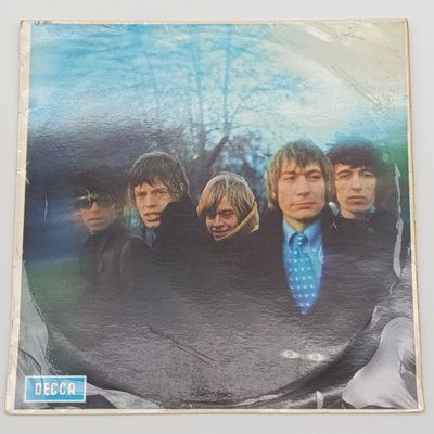 Record  The Rolling Stones - Between The Buttons  Label : Decca Released 1967, India  Media - Very Good Plus (VG+) Sleeve - Very Good (VG)