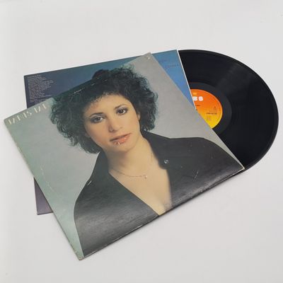 Record  Janis Ian  Label : CBS Released 1978 Israel  Media - Very Good Plus (VG+) Sleeve - Very Good Plus (VG+) Inner Sleeve present