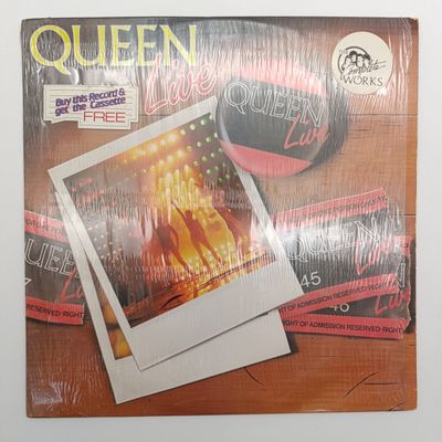 Record Queen - Live Label : ( EMI - EXTRA 5 ) Released 1985 South Africa Media - Very Good Plus (VG+) Sleeve - Very Good Plus (VG+) Inner Sleeve present