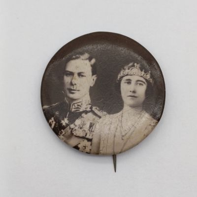 King George 6 coronation pin badge