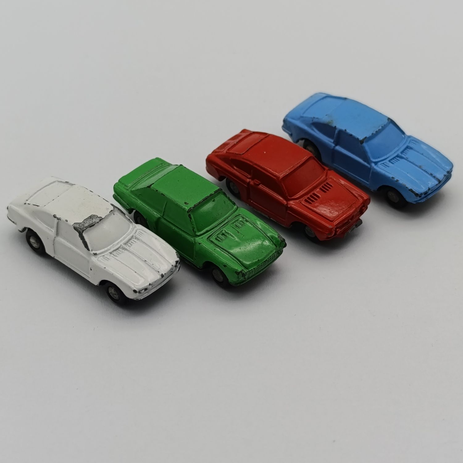 Lot of 4 Miniature Fiat die-cast toy cars - scale 1/87