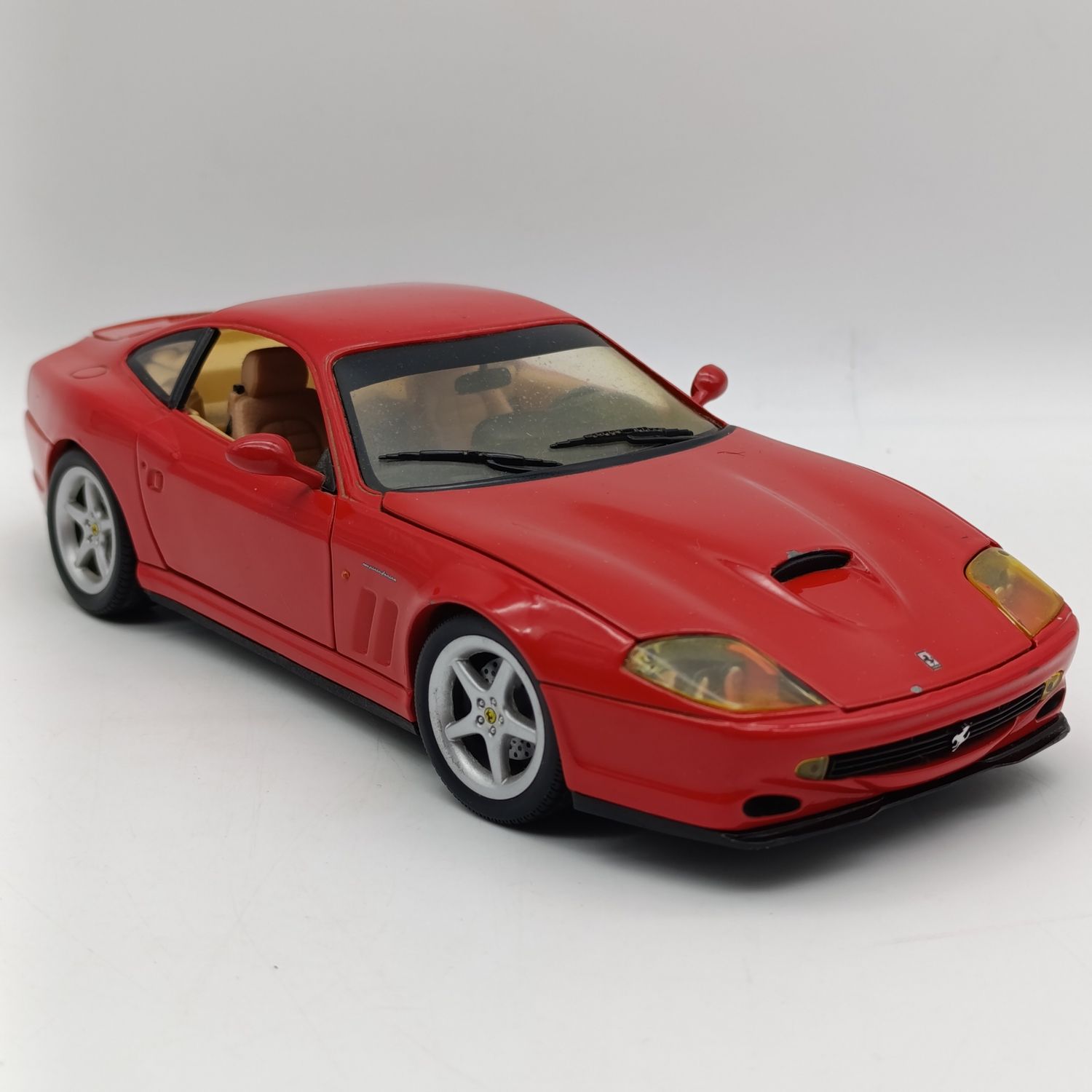 Hot Wheels Ferrari 550 Maranello die-cast model car - Scale 1/18