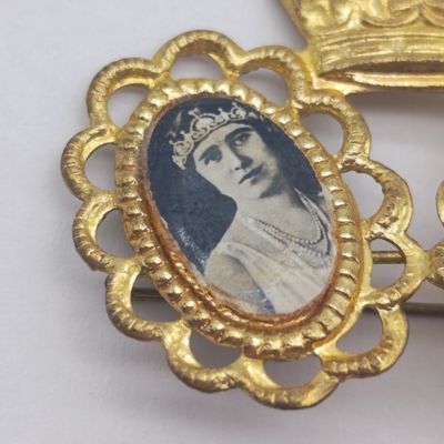 Vintage King George VI coronation pin badge